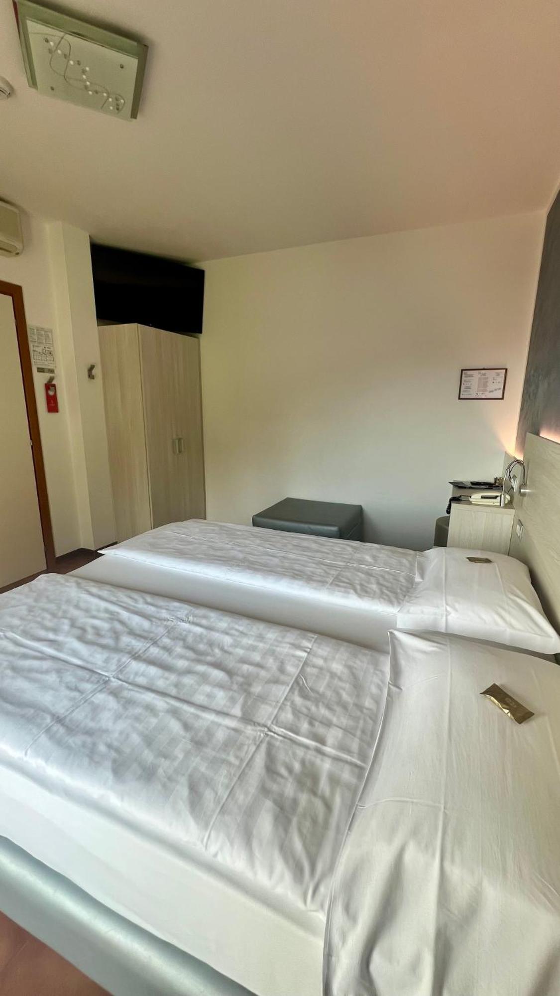 Albergo Villa Edera Malcesine Eksteriør billede